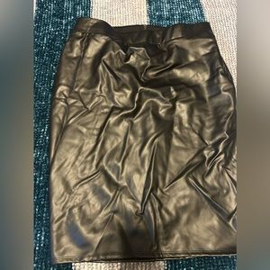 Torrid Black skirt size 0